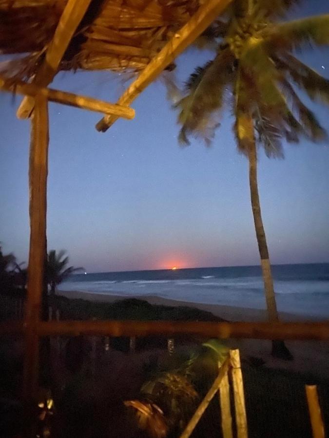 Bahia Surf Camp Hotell Abrantes Eksteriør bilde